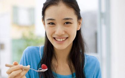 蒼井優 薬 彼氏 タバコ 歯 本名